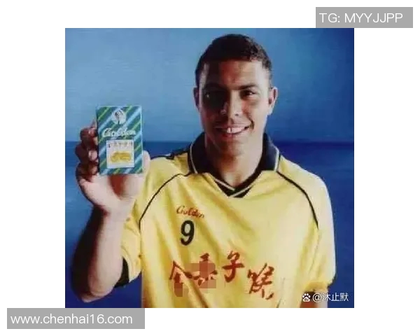 某足球明星因压力过大掉发引发粉丝热议与关心