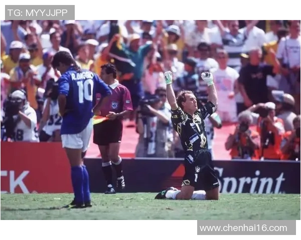 足球明星背影视频展现他们的奋斗历程与荣耀瞬间的动人故事 足球明星背影视频展现他们的奋斗历程与荣耀瞬间的动人故事