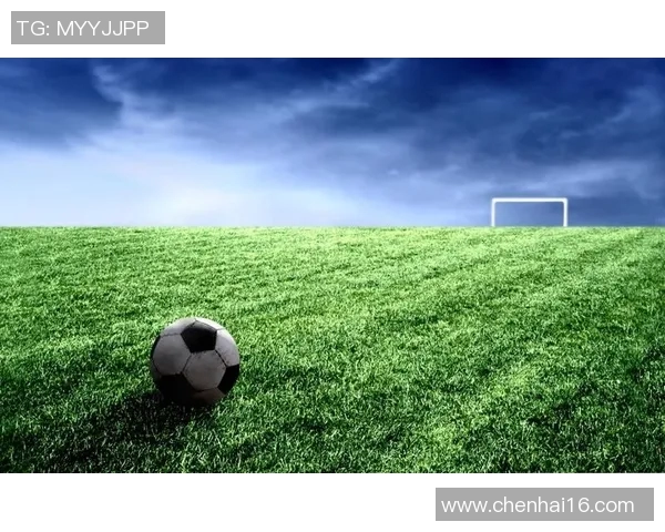 足球明星与秋天的美丽风景交融瞬间展现自然与运动的完美结合