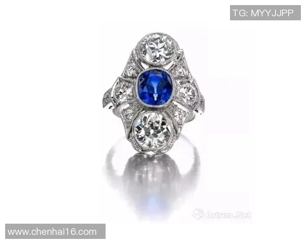 足球明星玩偶首饰品闪耀登场让你与偶像亲密接触的时尚选择